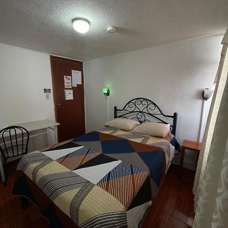 Hostal La Escondida De Quito Del Norte Buitenkant foto